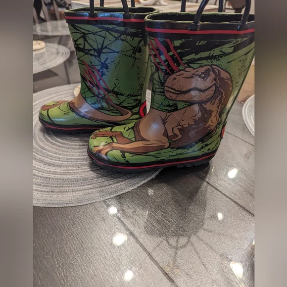 Jurassic Park rainboots - Picture 1 of 6
